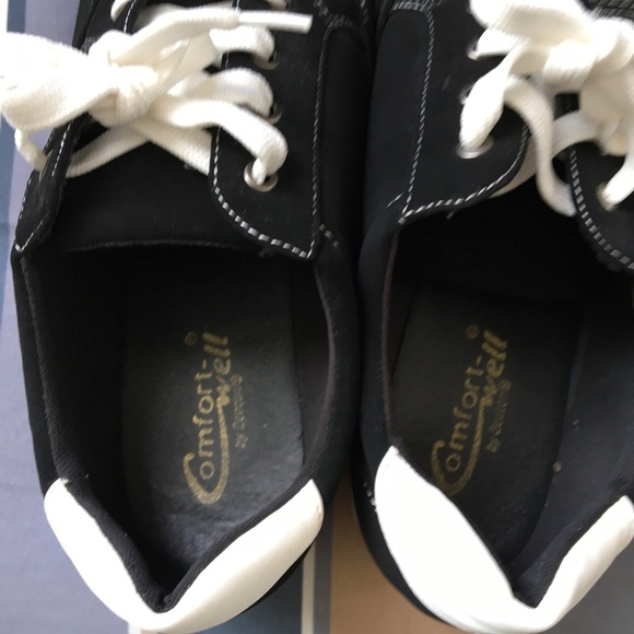 Womens sneakers - Picture 3 of 4